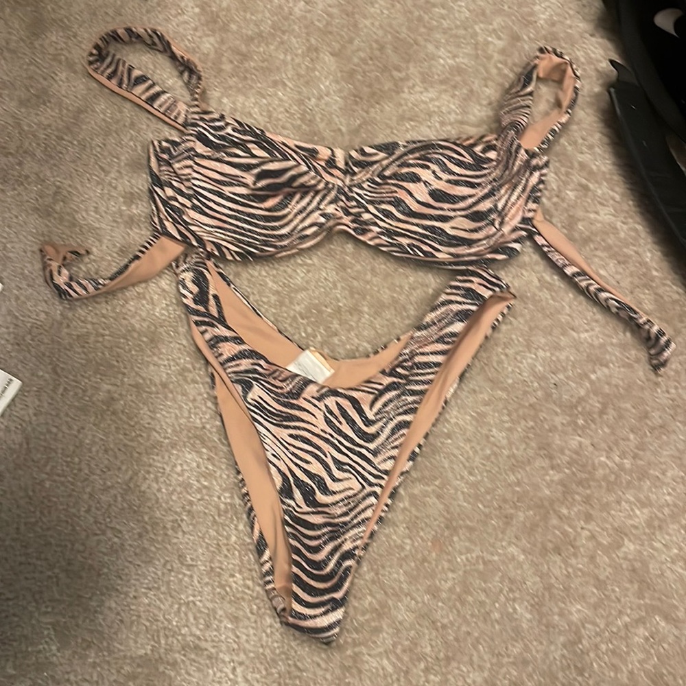 Swimsuit, top and bottom size s